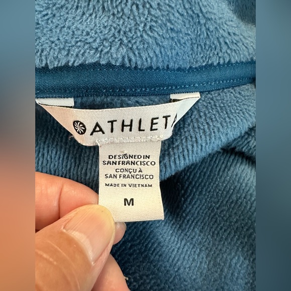 Athleta Women’s Size Medium Cozy Karma Asymmetrical Pullover - Picture 6 of 12